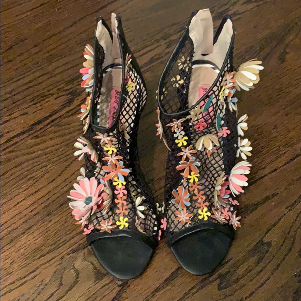 Dafadil Bootie